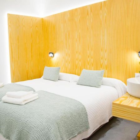 Kalidas Hostel Suites กัลดัส เด เรย์ส ภายนอก รูปภาพ