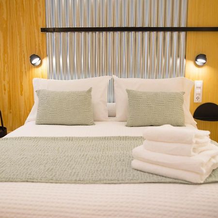 Kalidas Hostel Suites กัลดัส เด เรย์ส ภายนอก รูปภาพ
