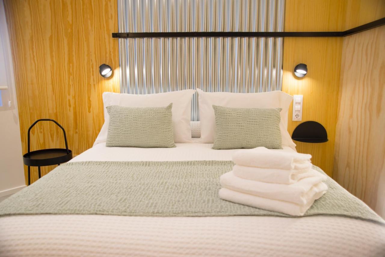 Kalidas Hostel Suites กัลดัส เด เรย์ส ภายนอก รูปภาพ