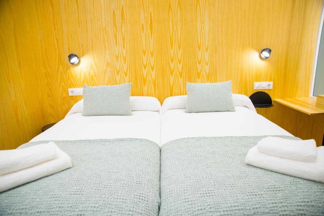 Kalidas Hostel Suites กัลดัส เด เรย์ส ภายนอก รูปภาพ